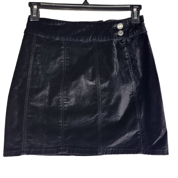Free People Women's Black Velvet Button Stretch Mini Skirt Size 29 - Picture 1 of 13